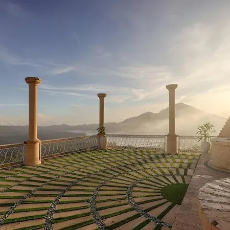 Colosseum Kintamani With Mountain View